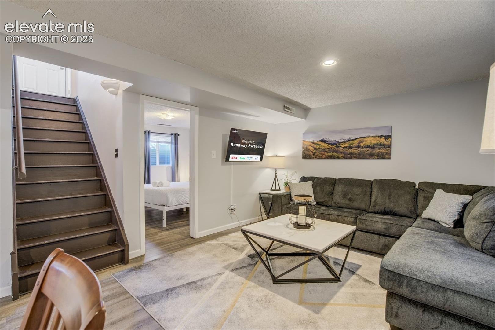Listing photo 23 for 2566 Royalty Court