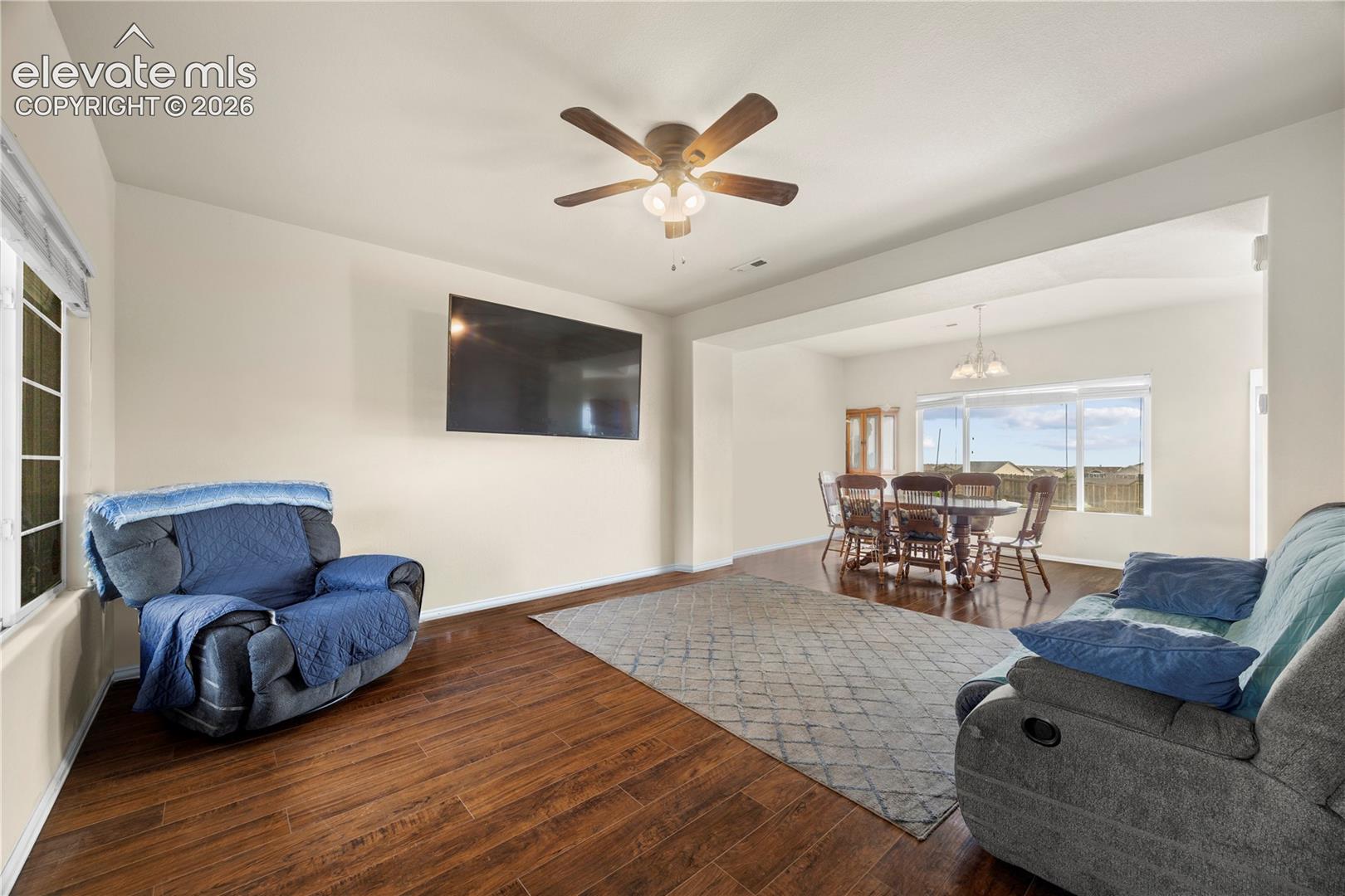 7569 Chenoa Court, photo 6