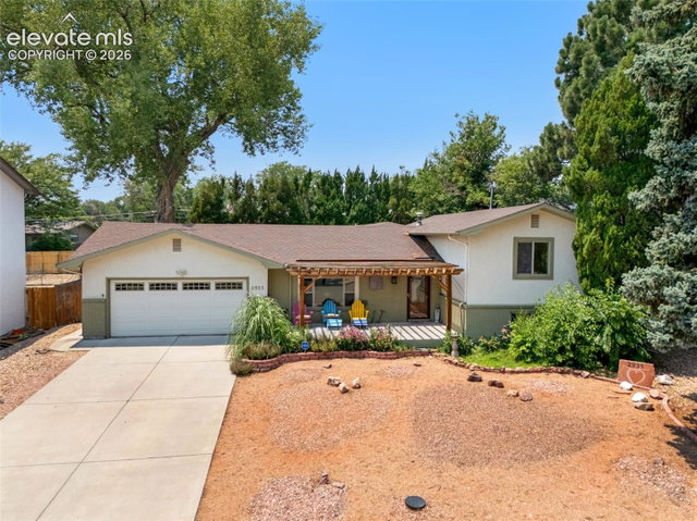 2935 Country Club Drive — listing photo