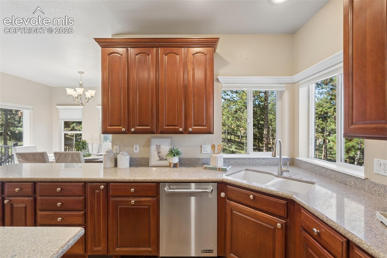 Listing photo 13 for 147 Metcalf Lane