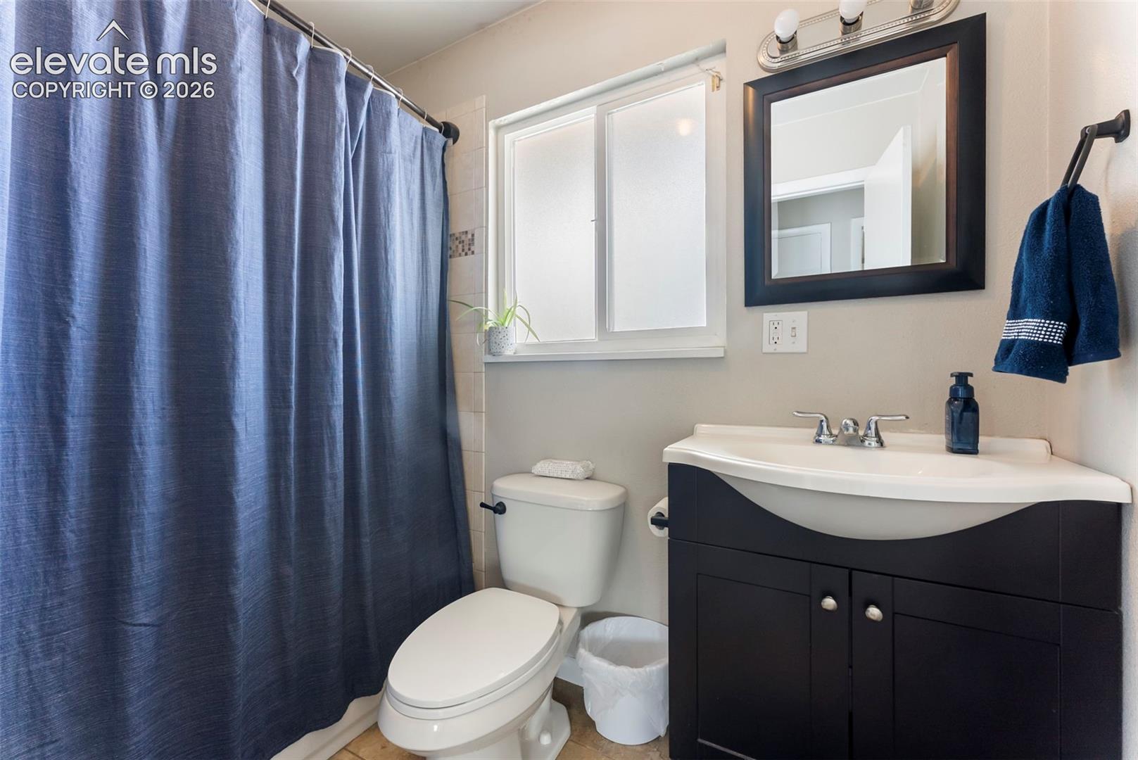 Listing photo 14 for 1429 Prado Drive