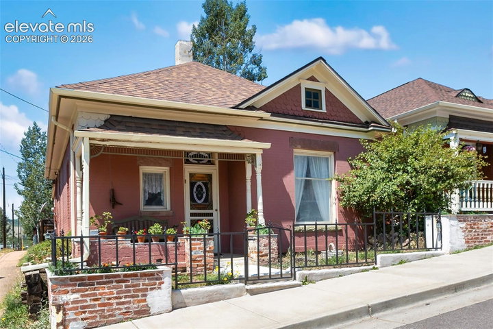 209 N 4th Street — listing photo