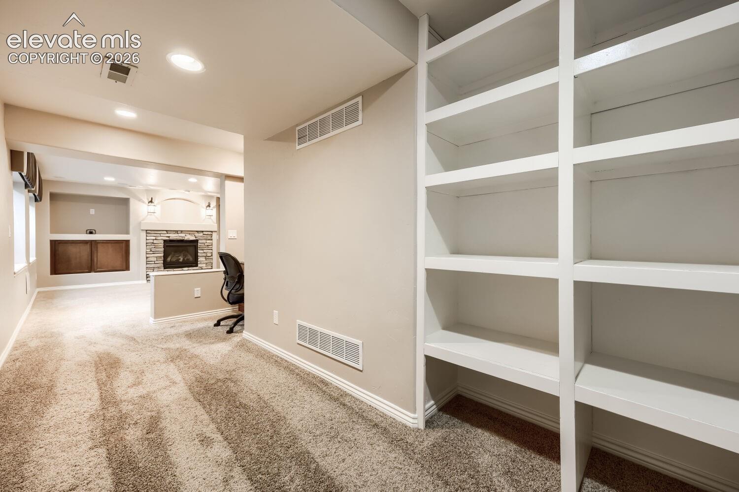 Listing photo 31 for 1586 Lily Lake Drive