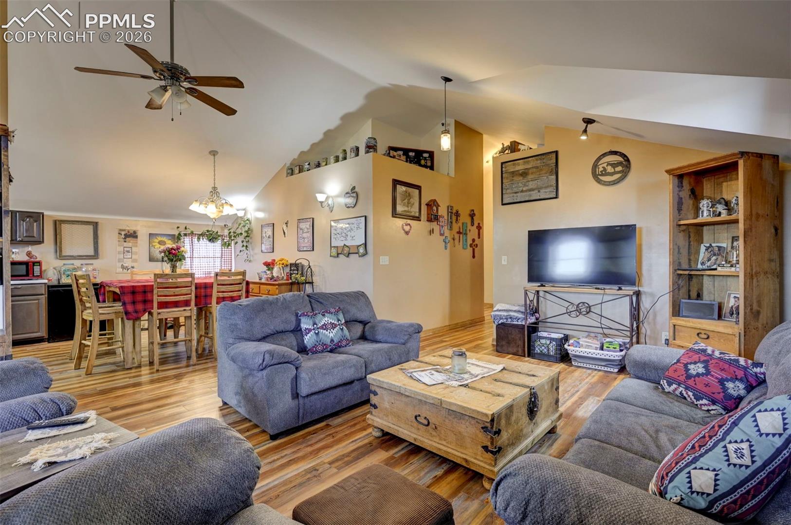 Listing photo 10 for 16814 County Road 1