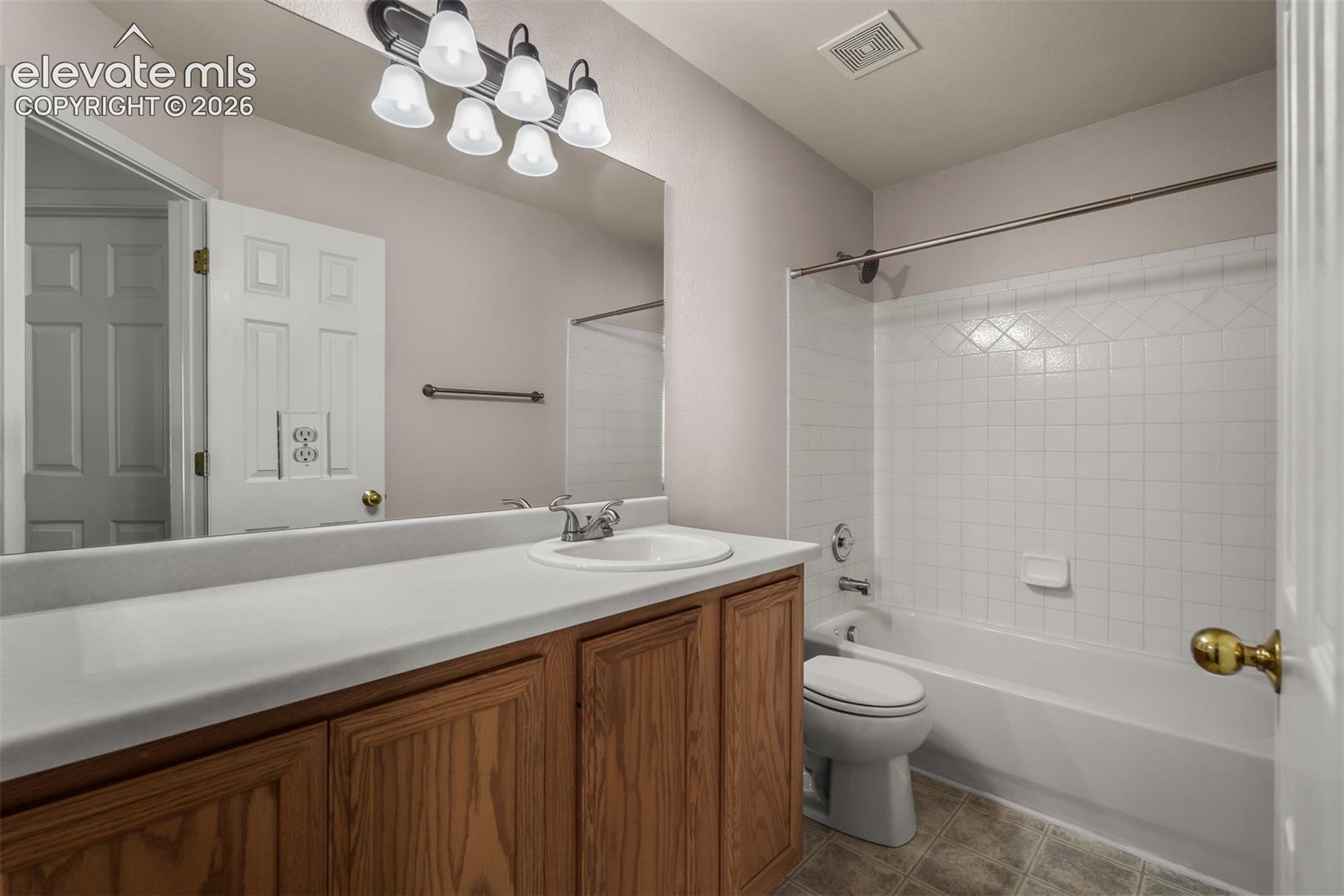 Listing photo 39 for 7477 Theresa Drive