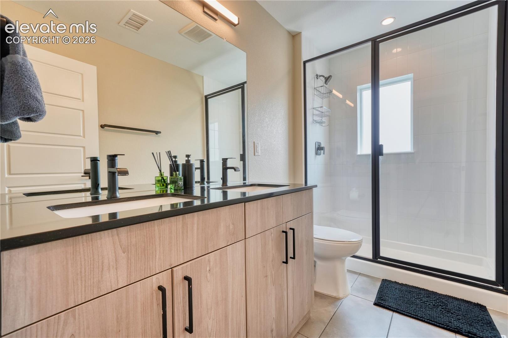 Listing photo 25 for 829 Kalamath Street