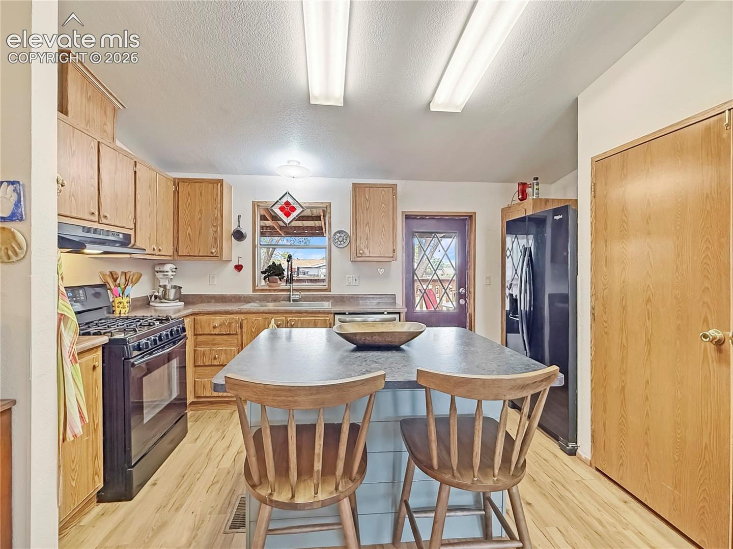 Listing photo 9 for 2620 Lowell Avenue
