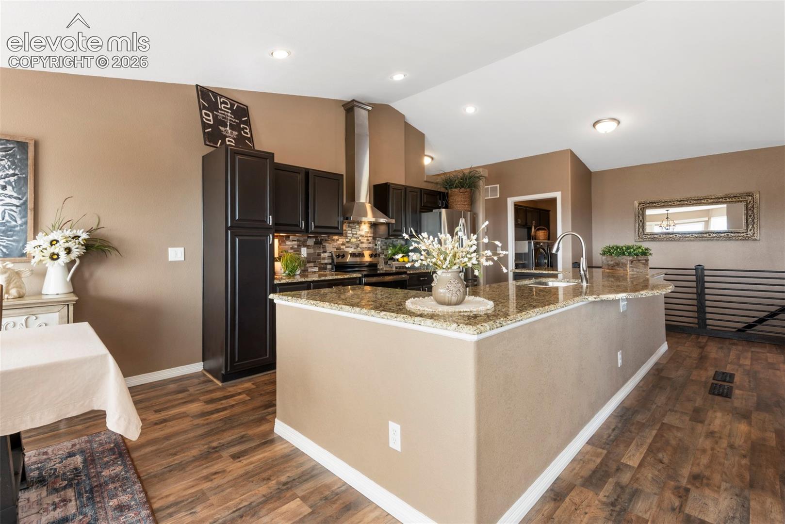 Listing photo 10 for 11803 Shadow Creek Court