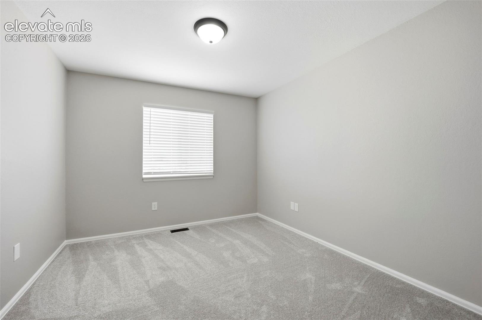 Listing photo 9 for 84 W Bonanza Drive