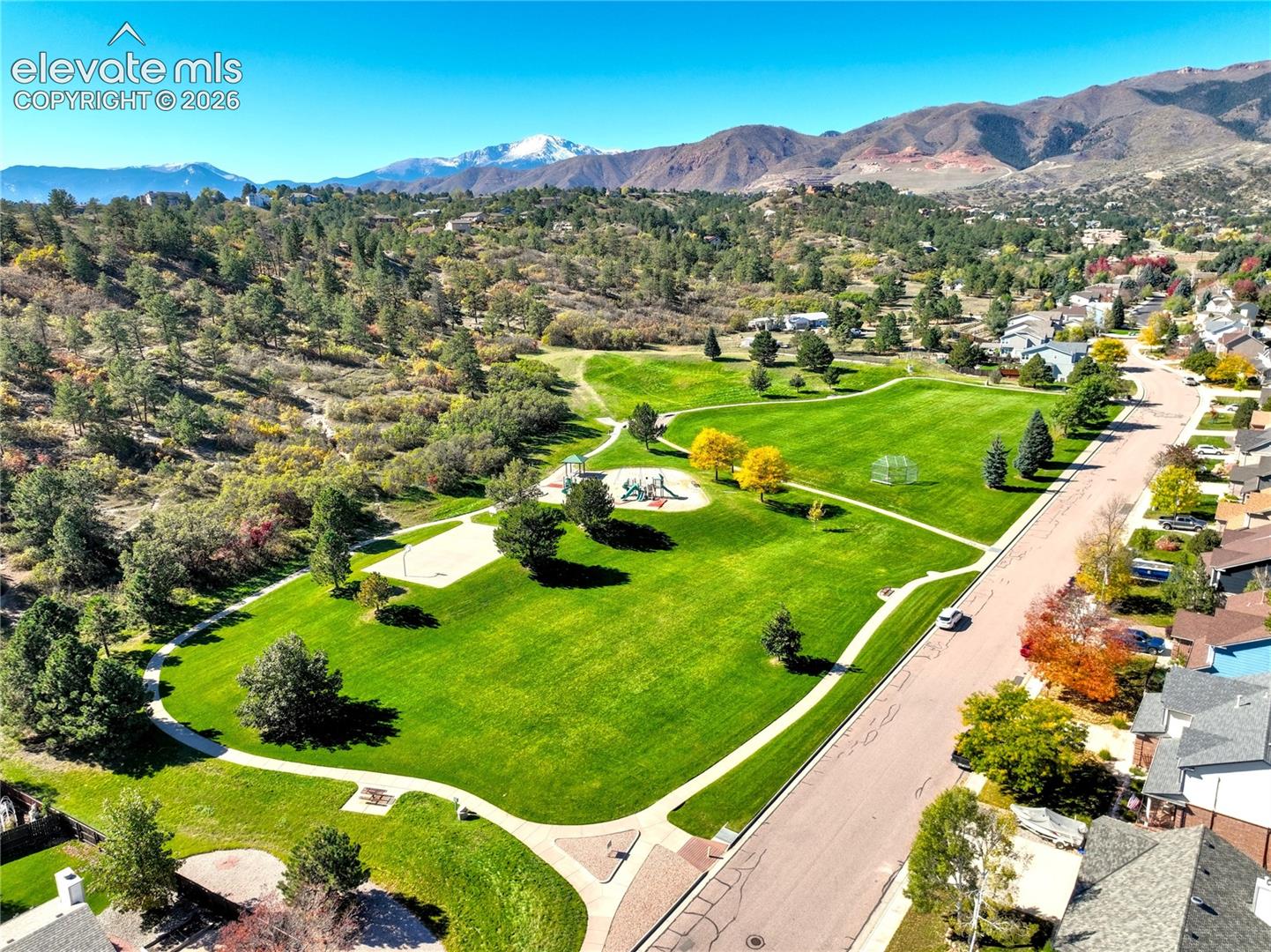 Listing photo 47 for 7215 Suntide Place