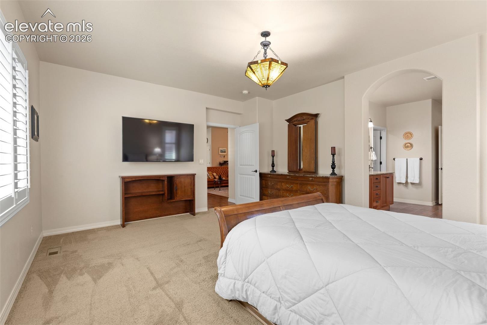 Listing photo 20 for 1168 Old North Gate Road
