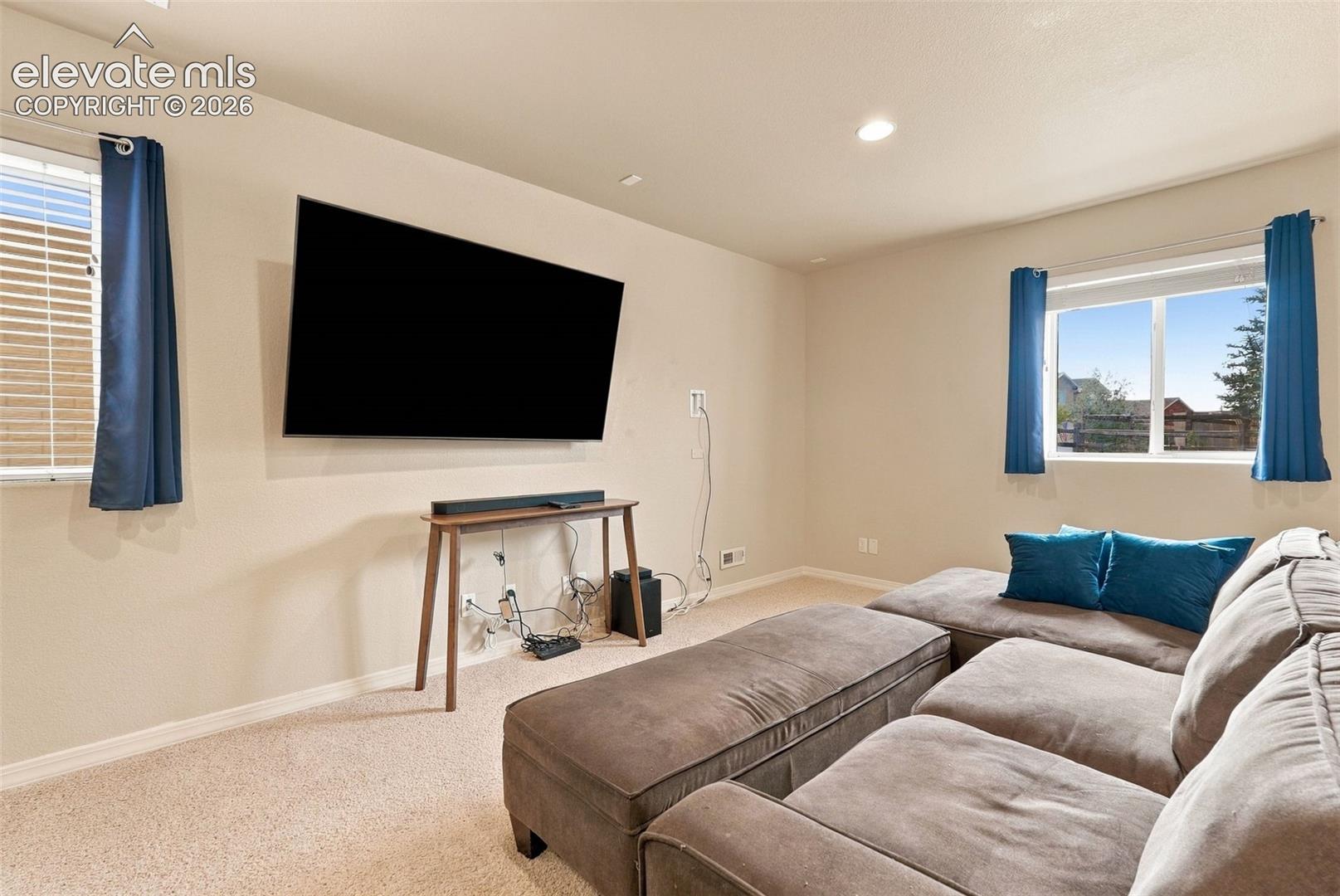 Listing photo 34 for 967 Spectrum Loop