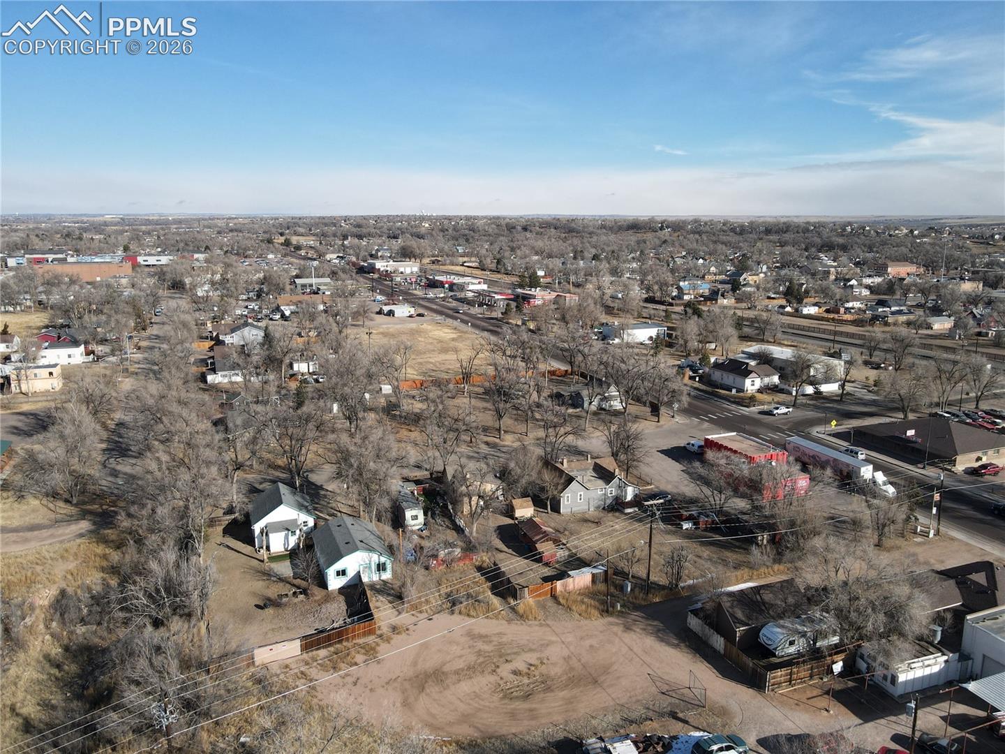 Listing photo 20 for 325 S Santa Fe Avenue 1-3
