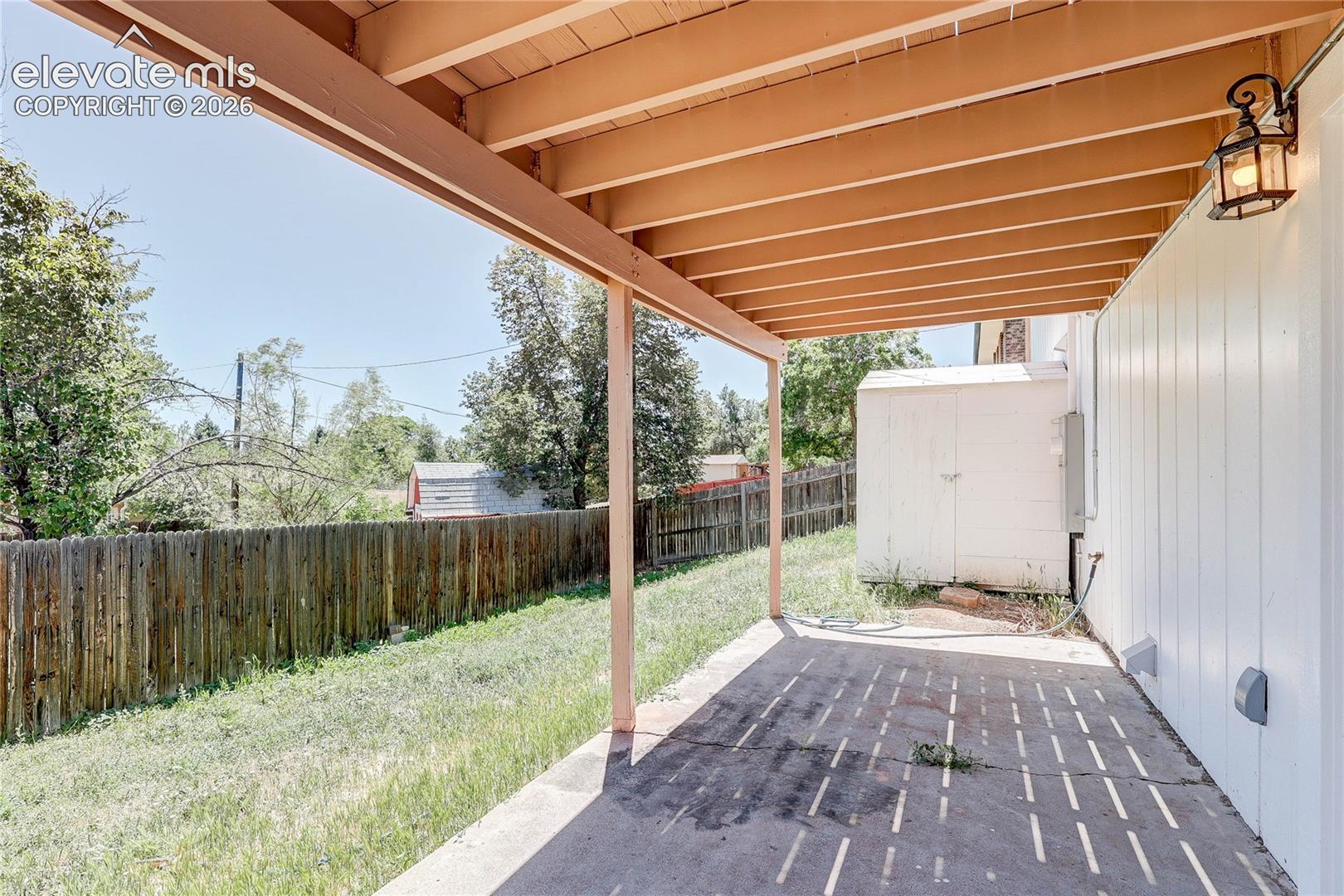 Listing photo 43 for 3100 S Dale Court