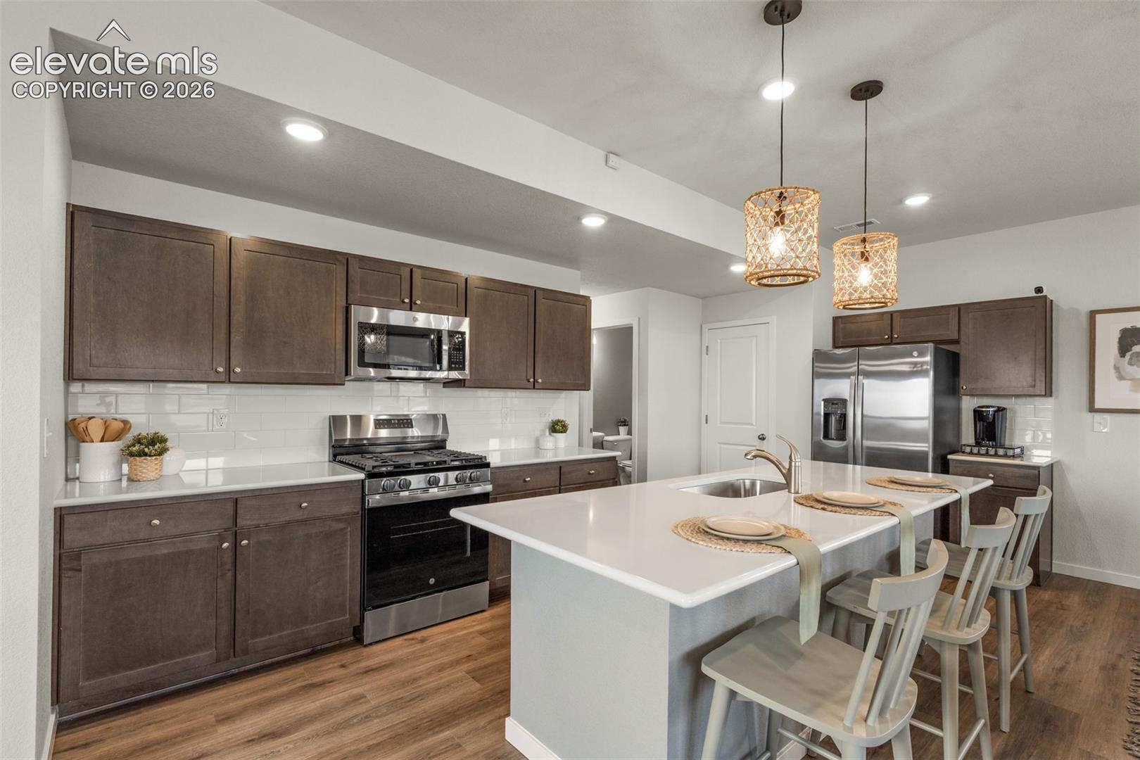 Listing photo 6 for 4912 Havenward View