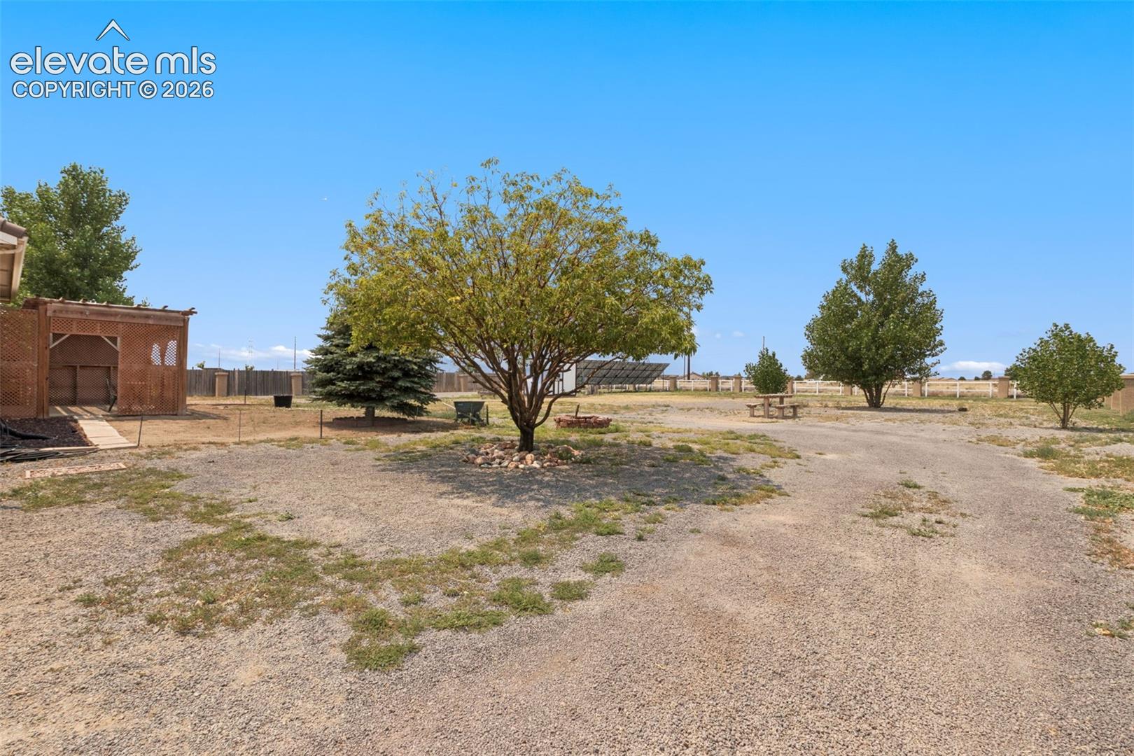 Listing photo 41 for 703 N Canvas Drive