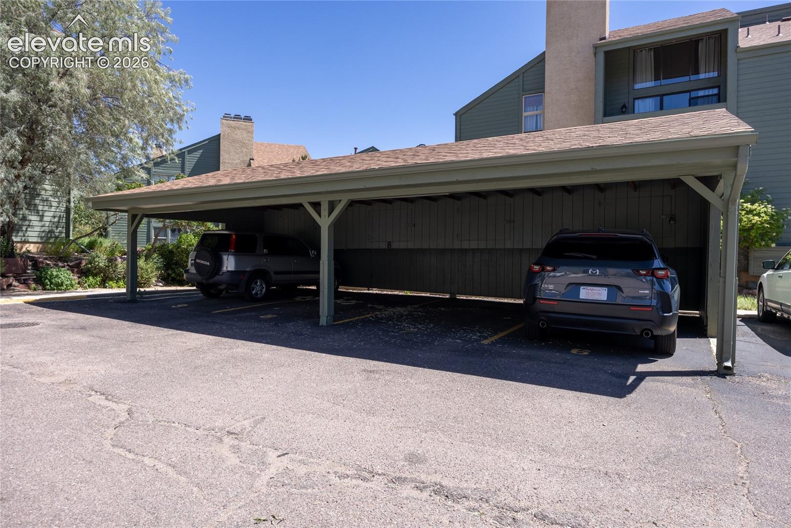 140 Rockrimmon Boulevard, photo 24
