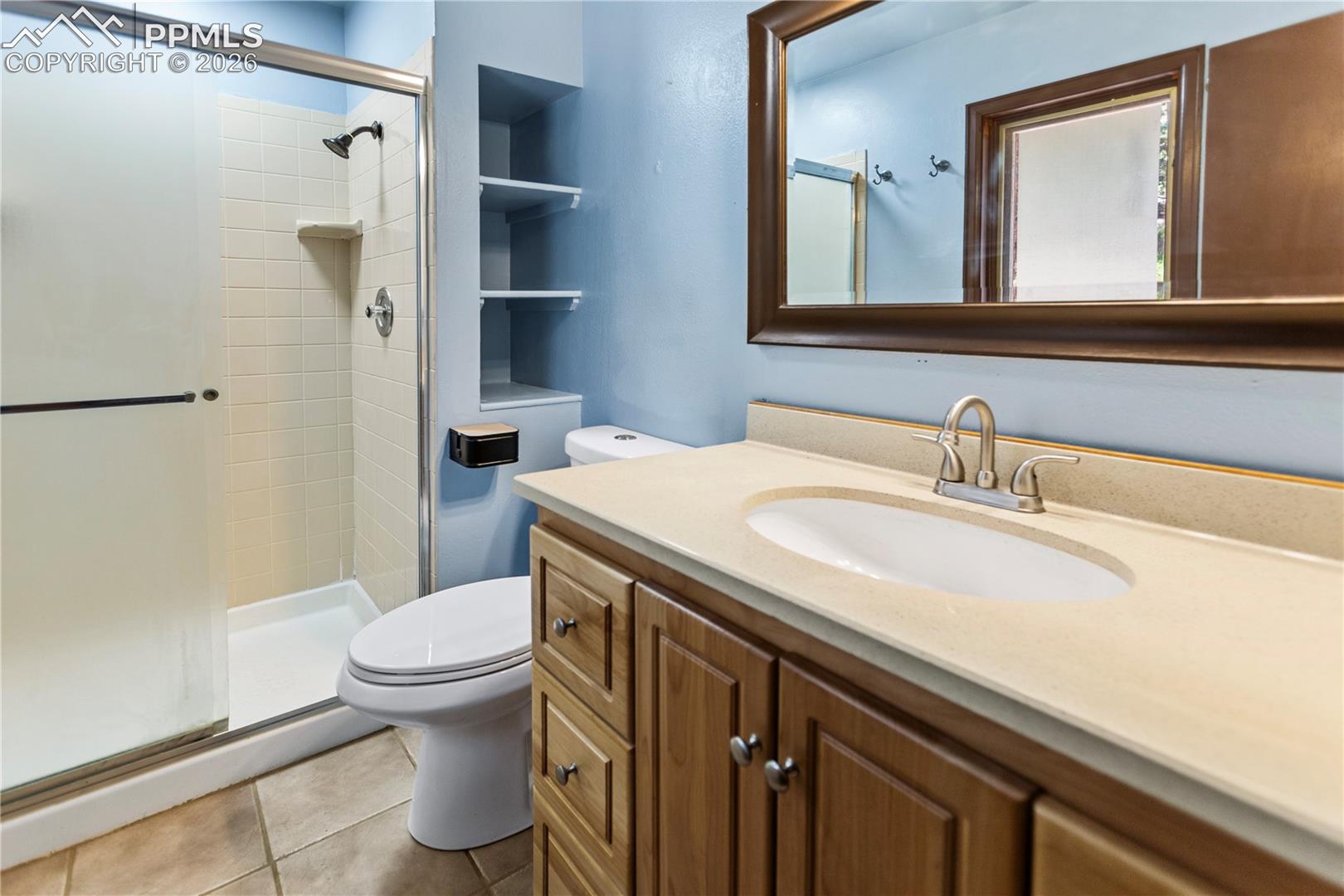 Listing photo 11 for 1129 Forest Hill Road