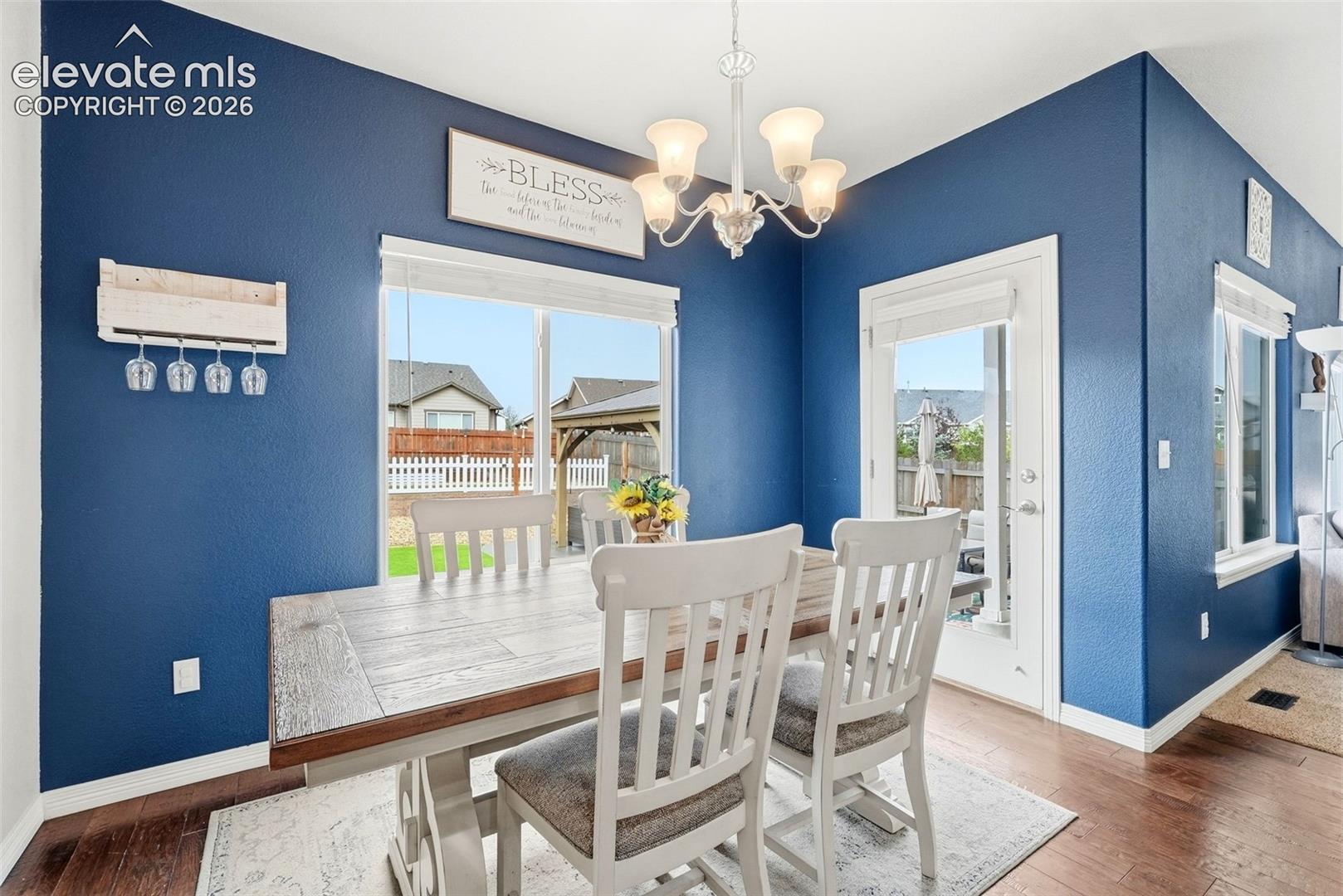 Listing photo 19 for 10567 Mount Evans Drive