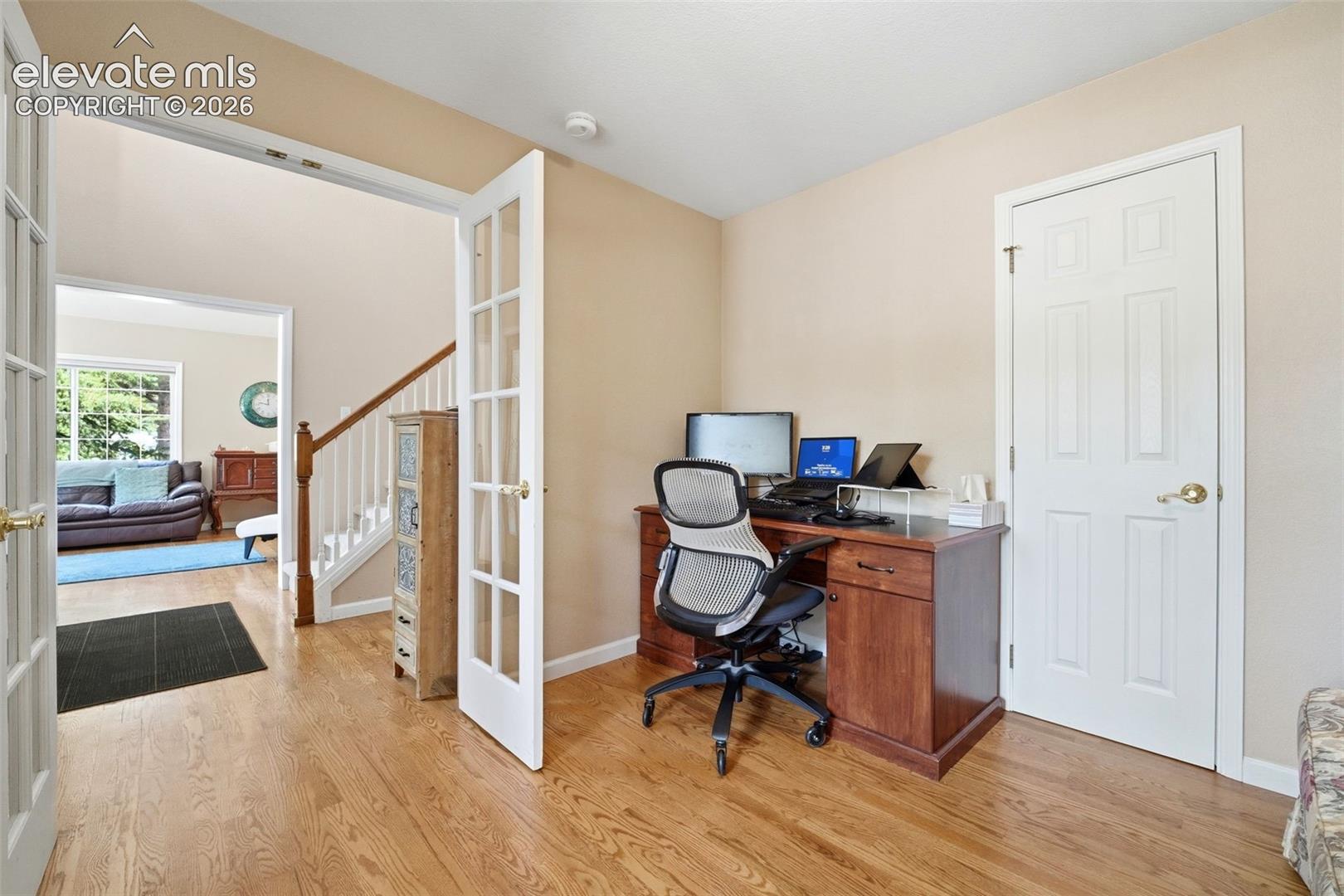 Listing photo 7 for 2221 Valley View Drive