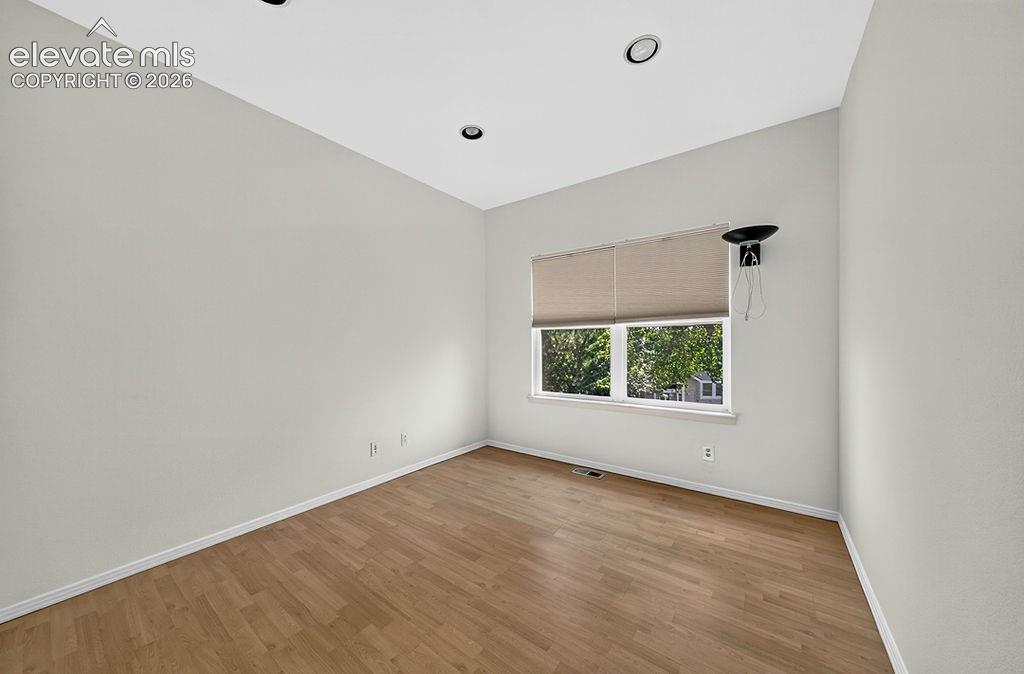 Listing photo 18 for 4465 Charing Drive