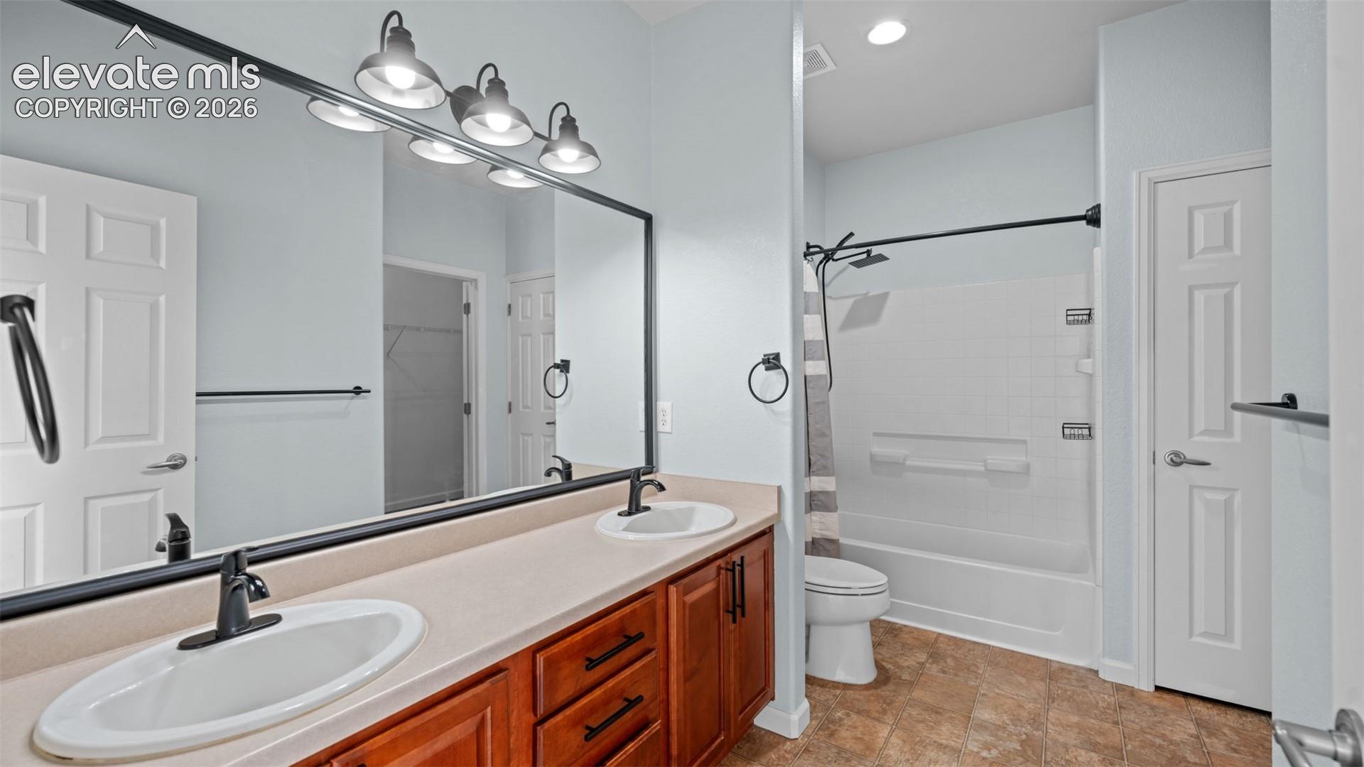 Listing photo 20 for 7514 Jaoul Point