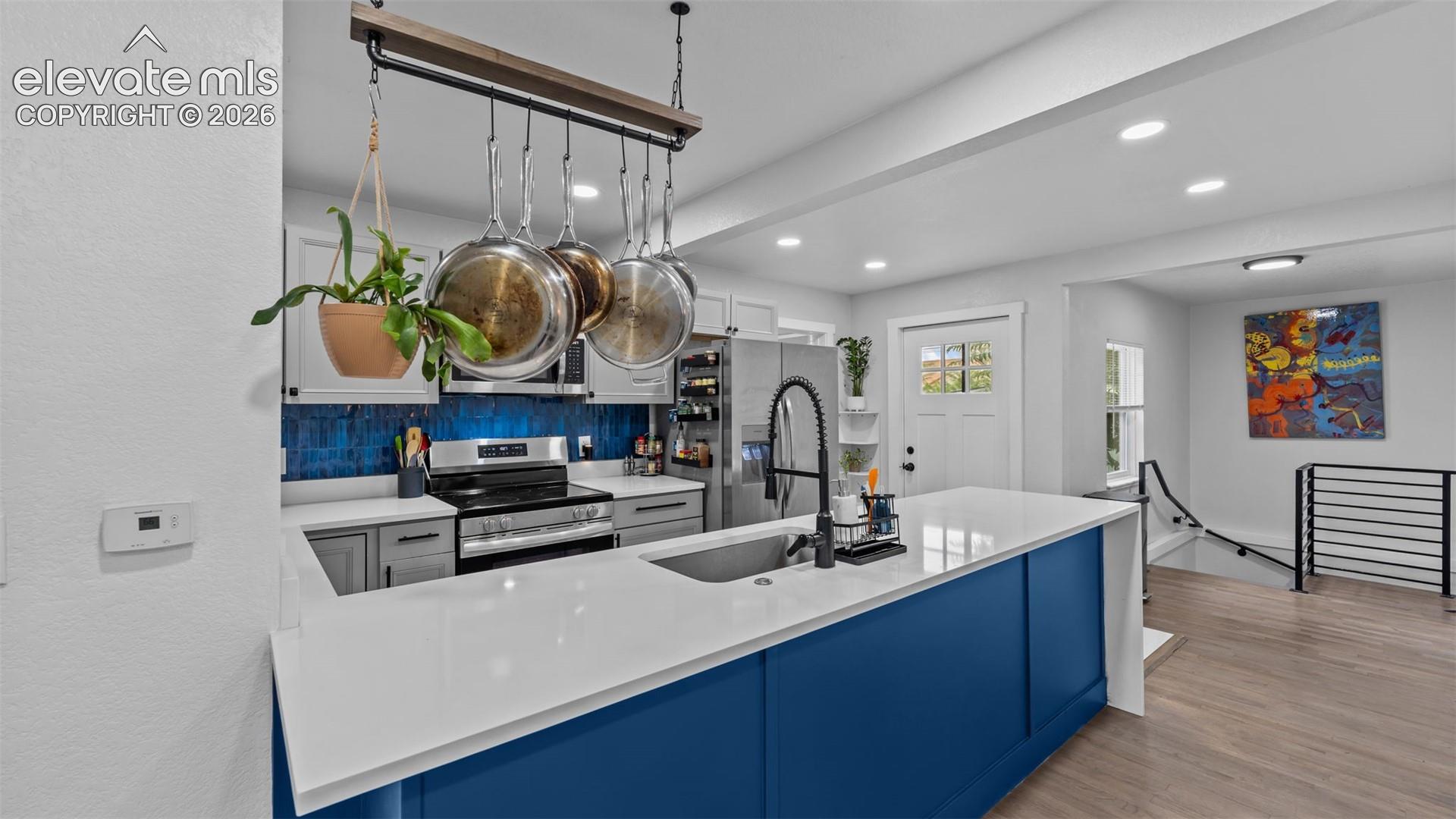 Listing photo 11 for 1380 Trenton Street
