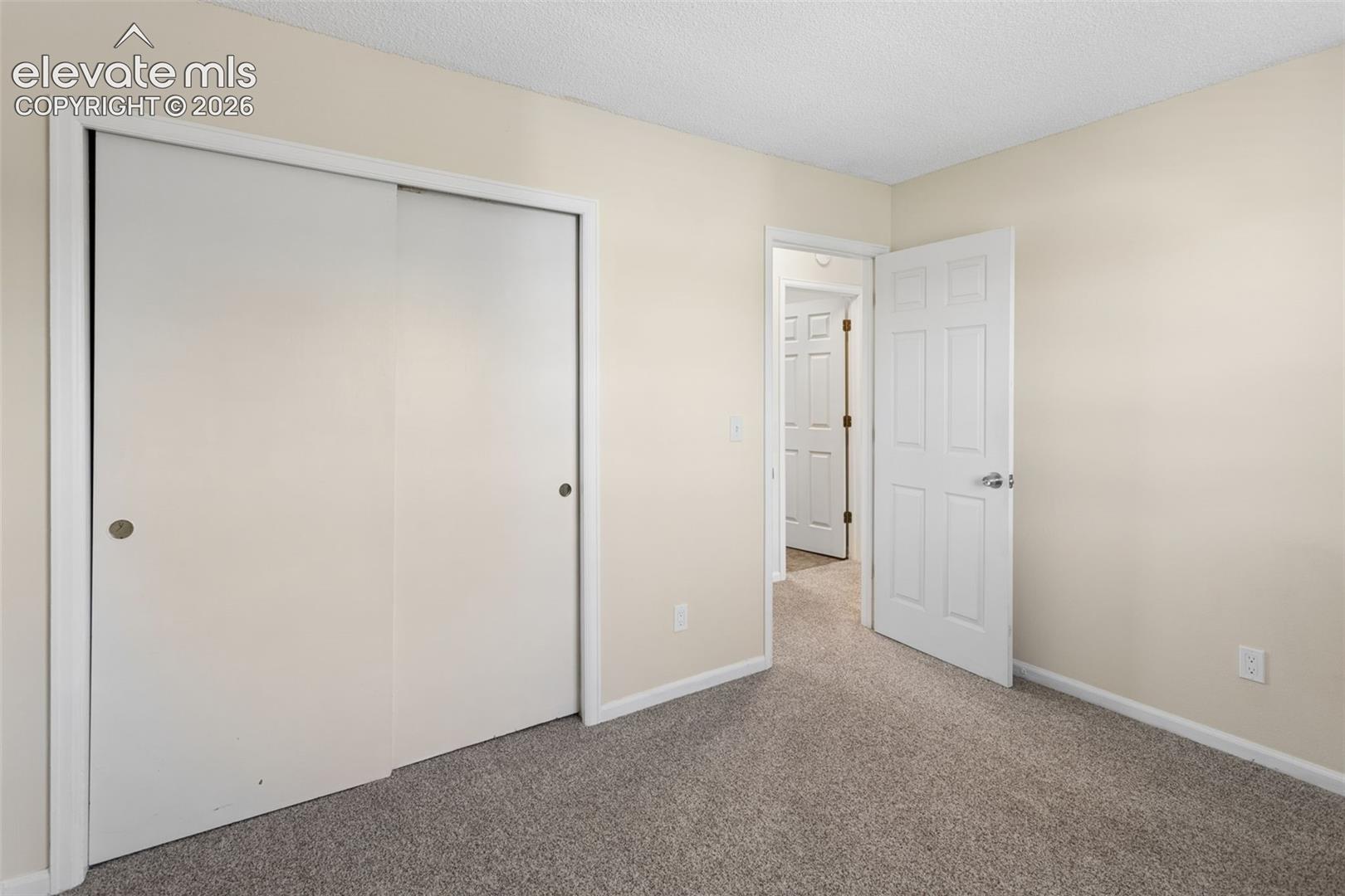 Listing photo 23 for 6420 Stonehedge Drive