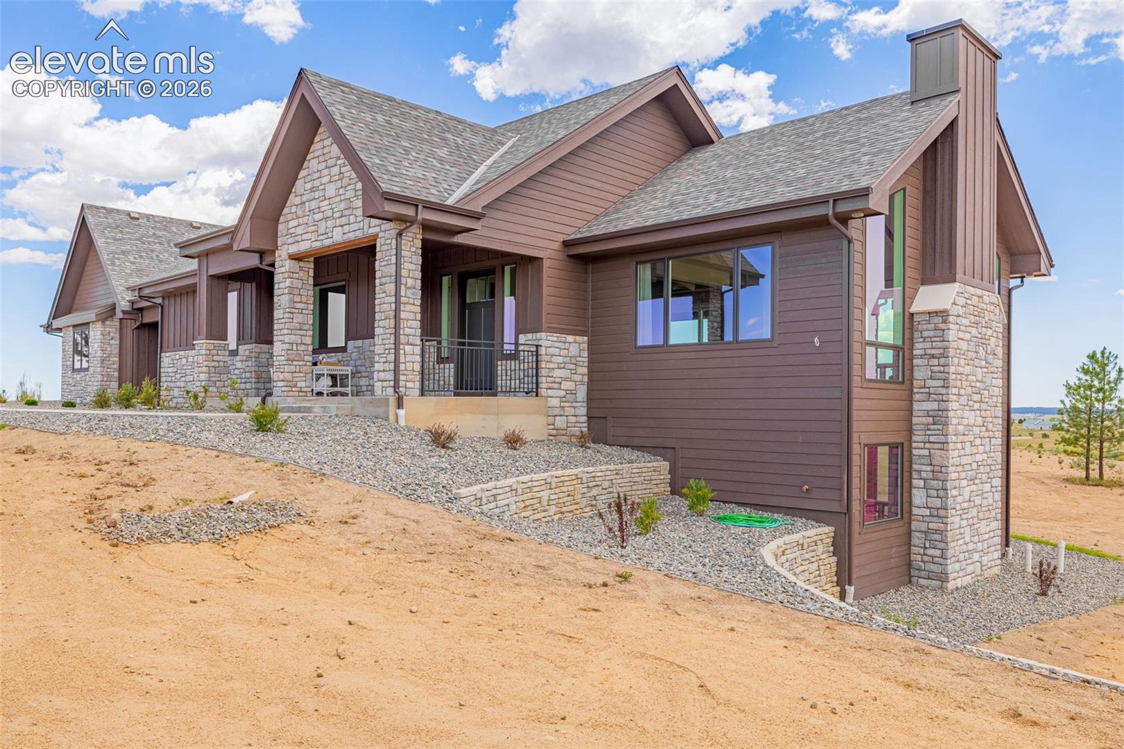 Listing photo 2 for 18575 Brown Road