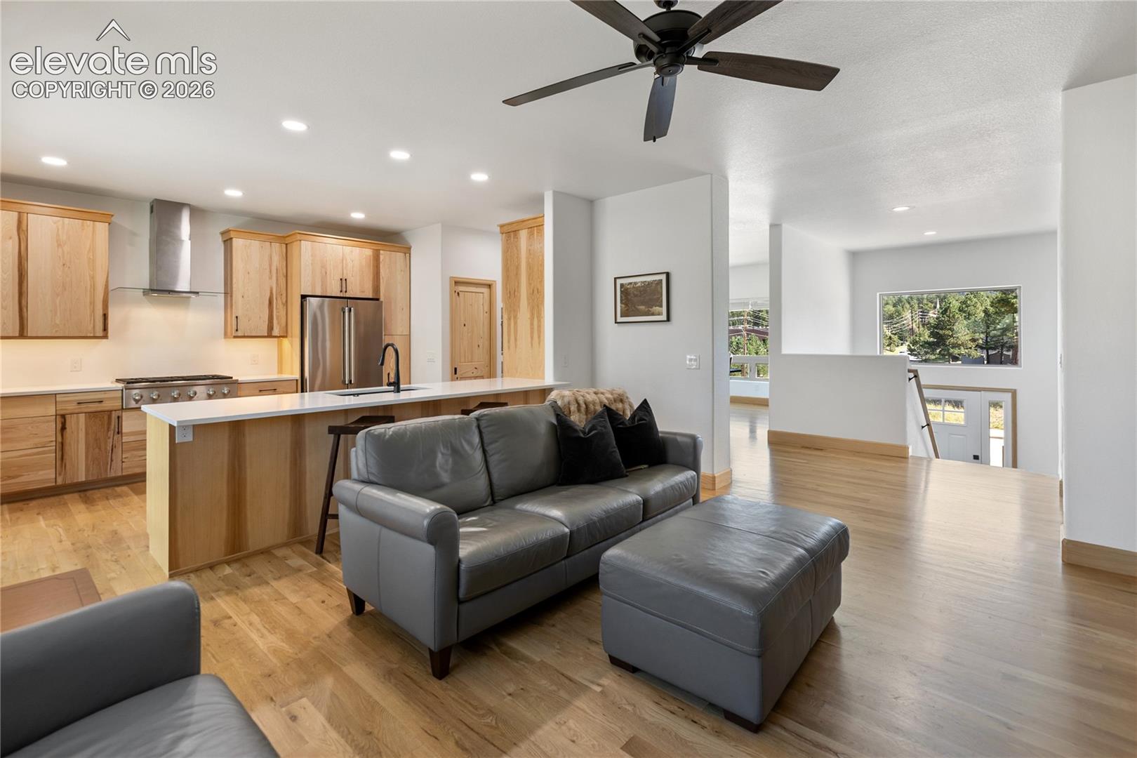 Listing photo 13 for 1382 Ridgestone Drive