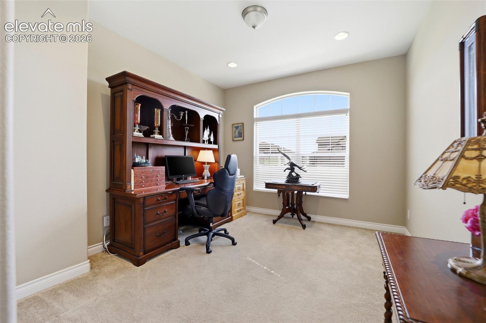 Listing photo 16 for 9982 Golf Crest Drive