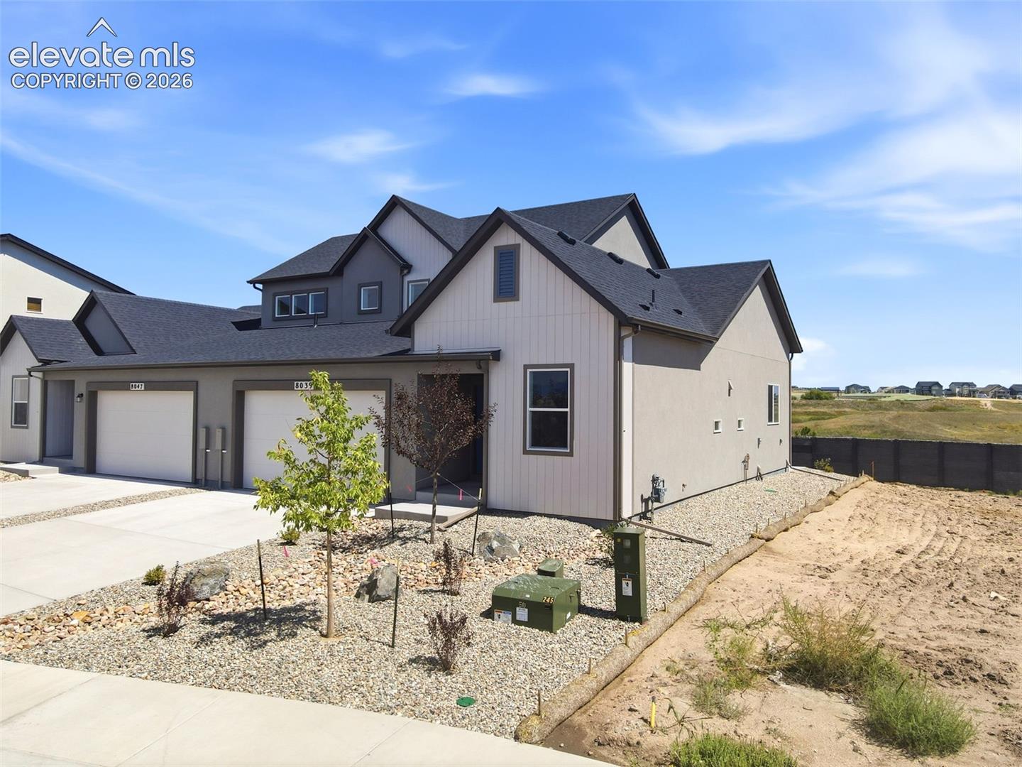 Listing photo 3 for 8039 School House Drive
