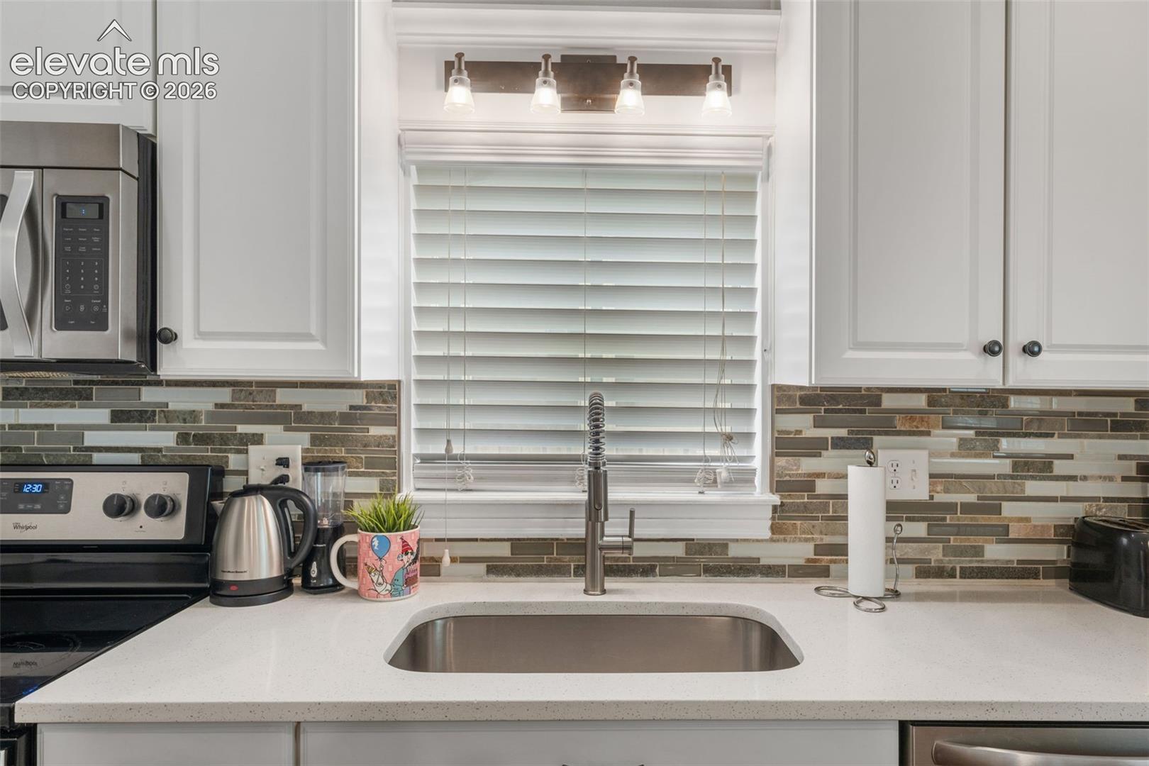 Listing photo 20 for 2130 W Kiowa Street
