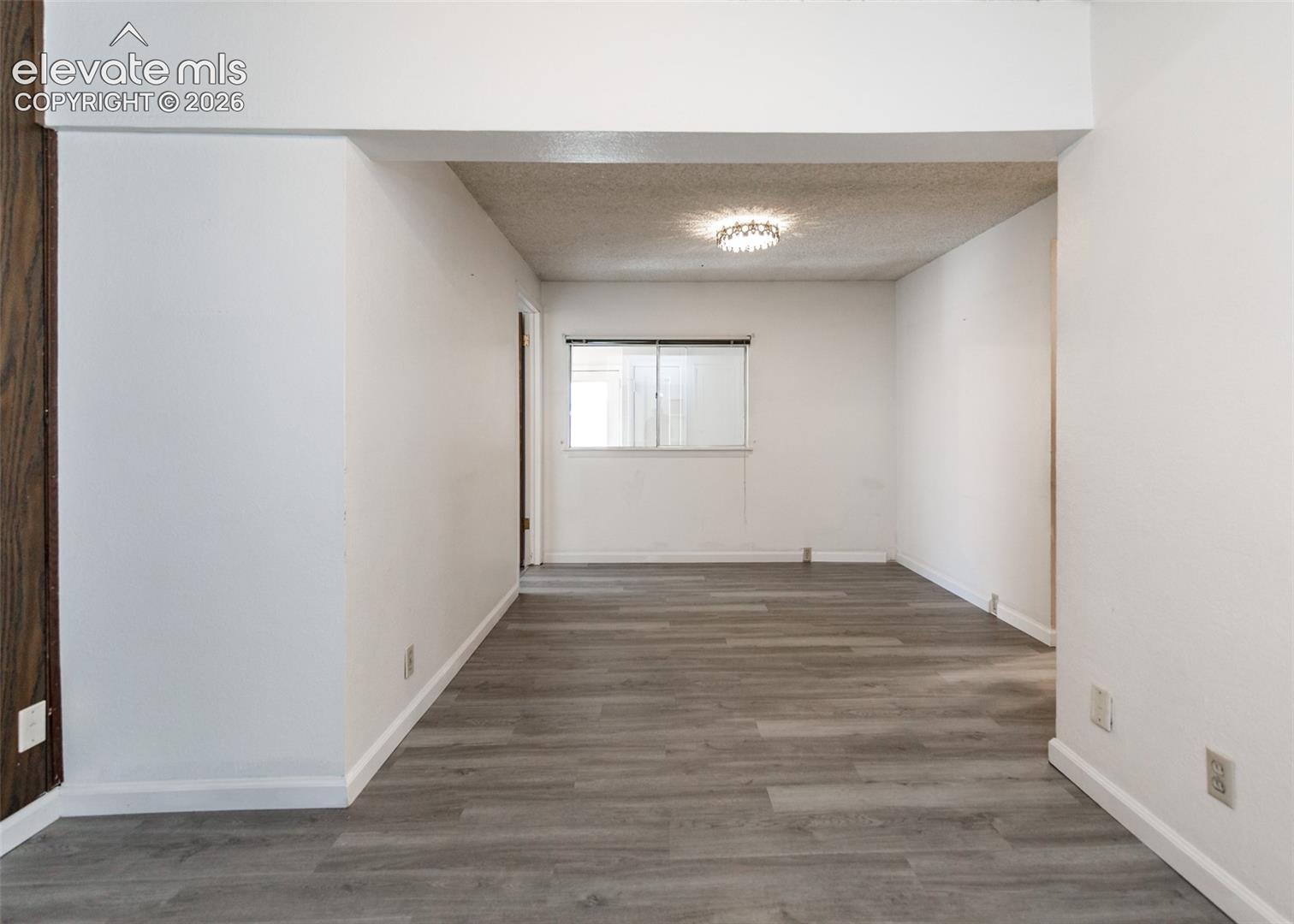 Listing photo 18 for 2203 Templeton Gap Road