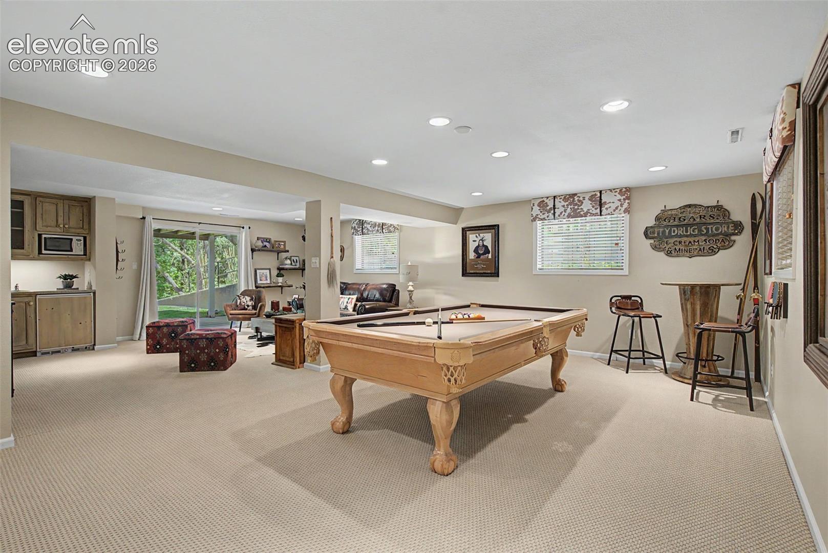 Listing photo 35 for 216 W Cheyenne Mountain Boulevard