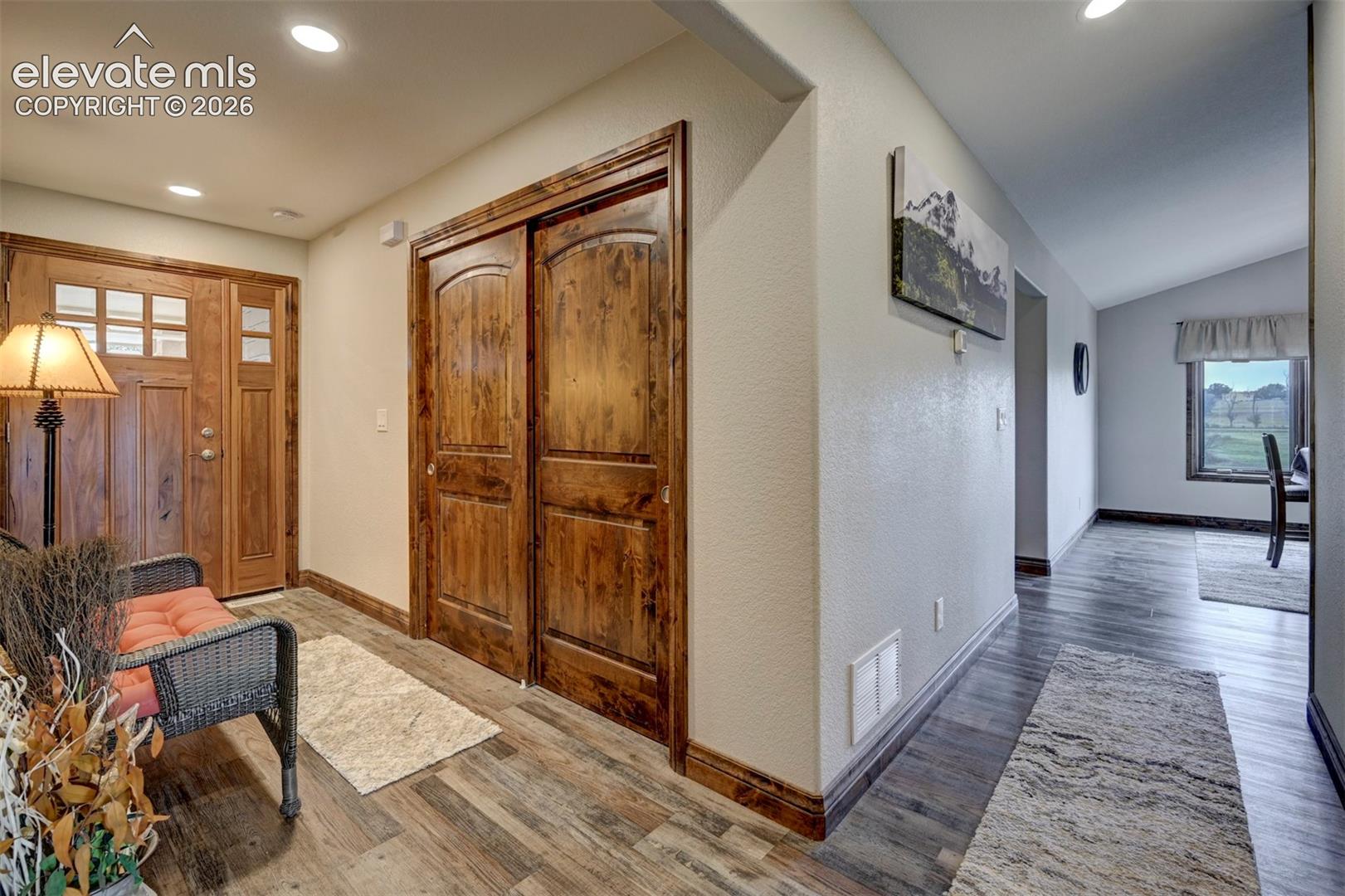 Listing photo 7 for 10130 Shumway Road