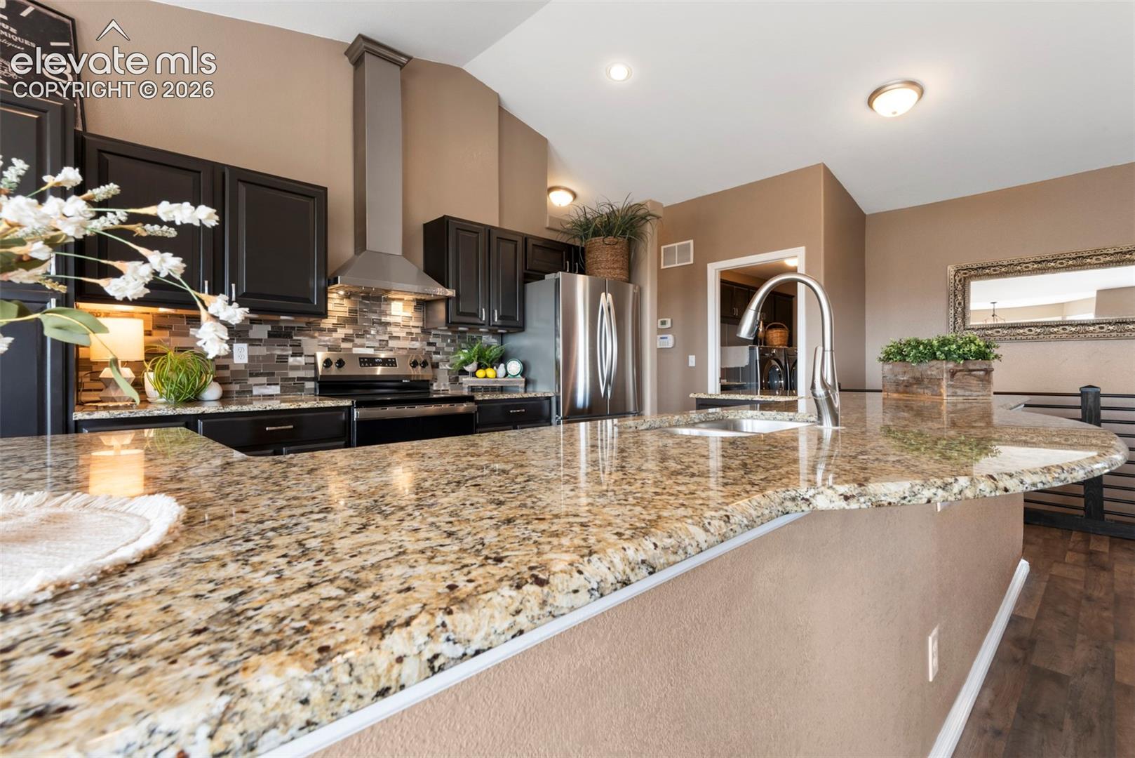 Listing photo 14 for 11803 Shadow Creek Court