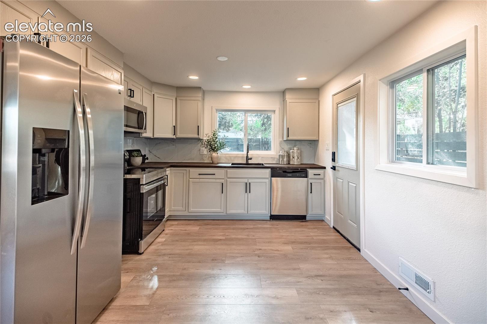 Listing photo 4 for 2311 N Union Boulevard