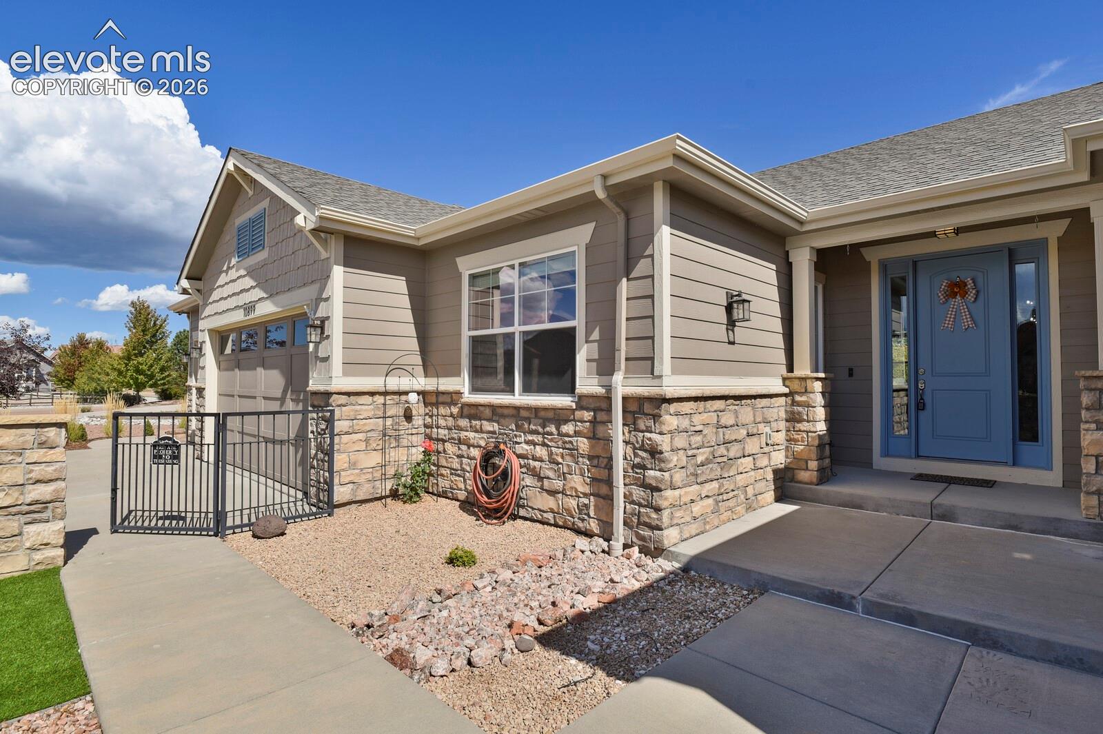 Listing photo 3 for 10899 Glen Canyon Drive