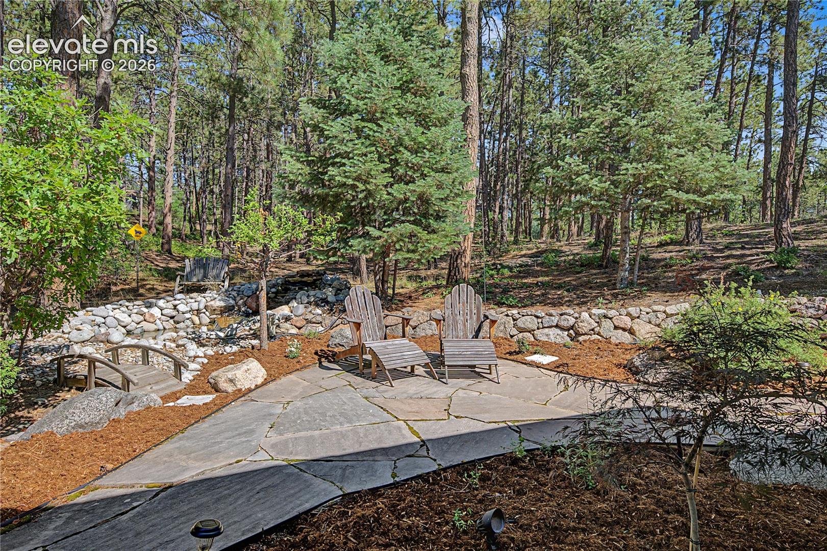 Listing photo 5 for 1250 Woodmoor Drive