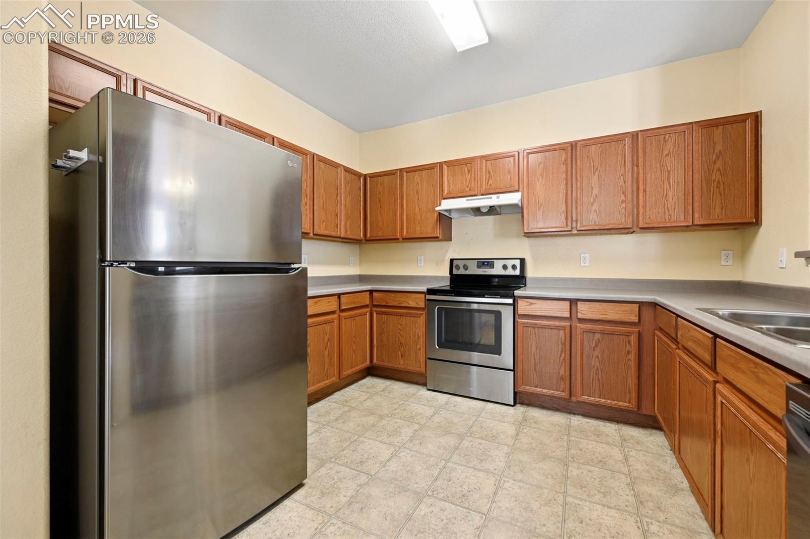 Listing photo 12 for 8141 Snow Bowl Heights