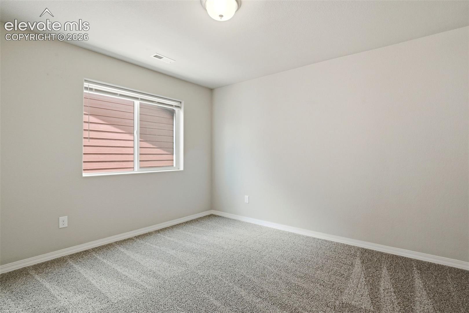 Listing photo 30 for 10725 Traders Parkway