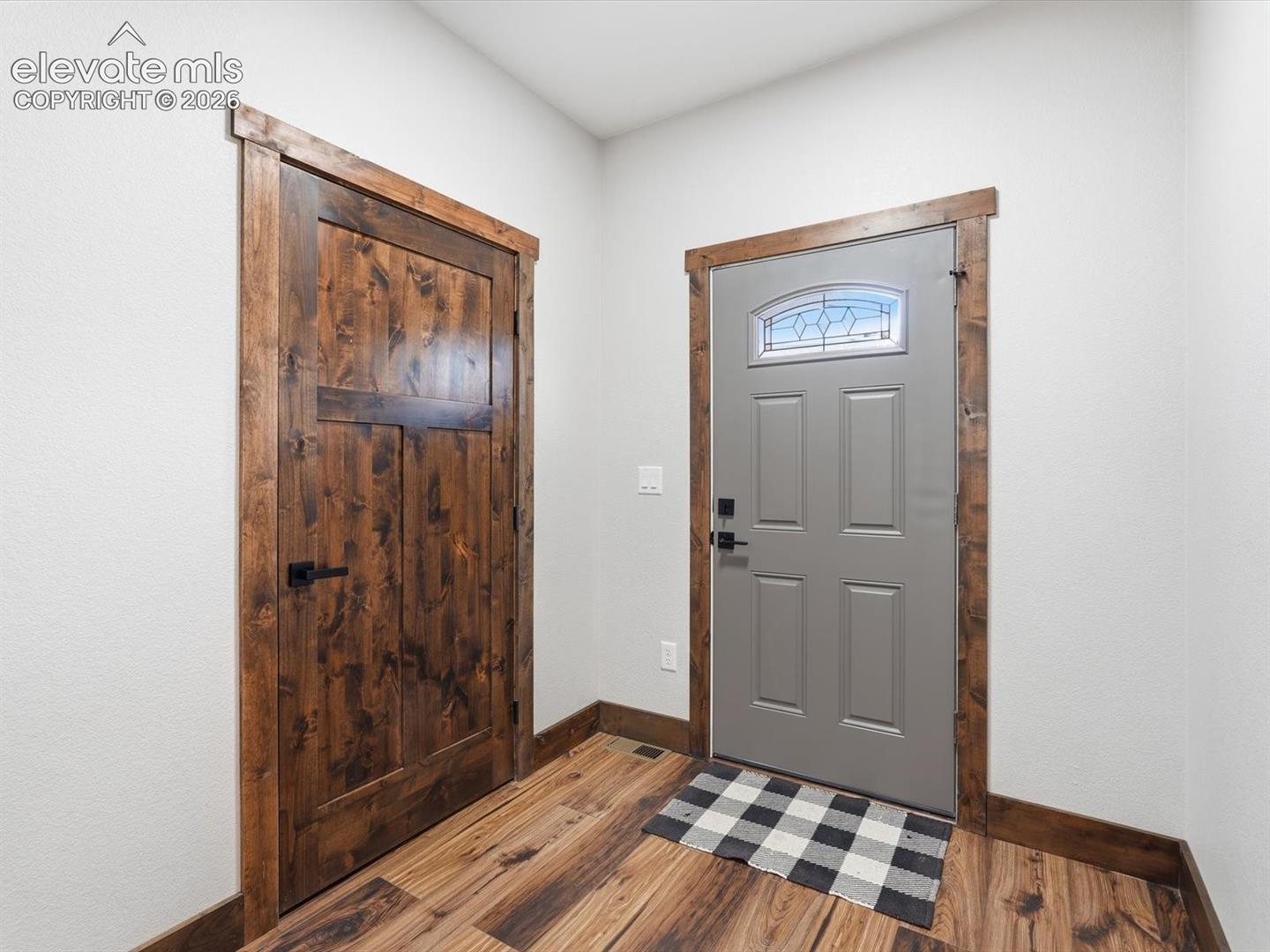 Listing photo 5 for 1309 Stone Ridge Drive