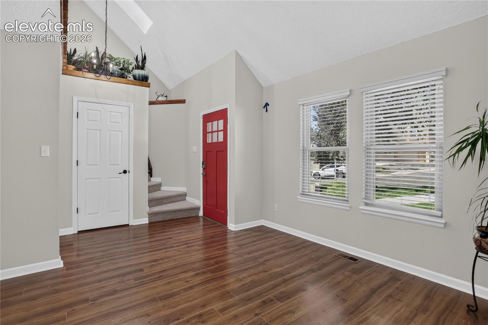 Listing photo 2 for 930 Flying Eagle Place