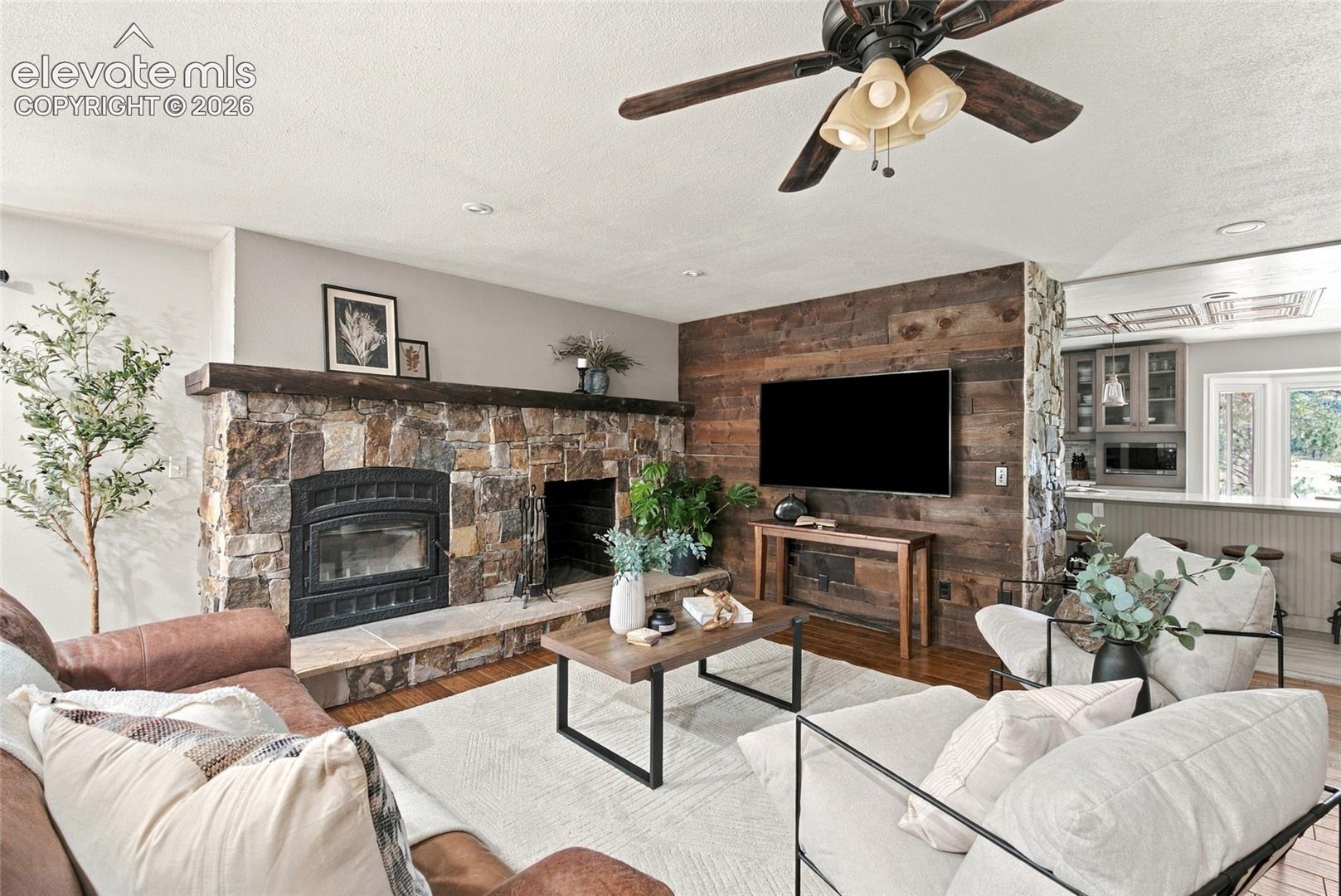 Listing photo 6 for 14990 E Coachman Drive
