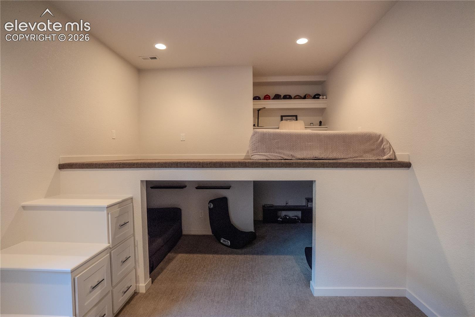 Listing photo 39 for 5638 Venezia Way