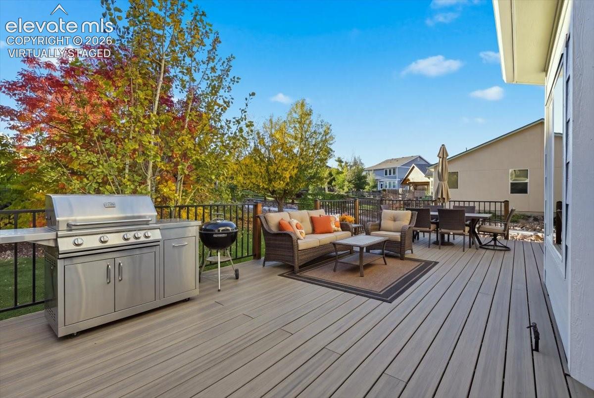 Listing photo 4 for 15777 James Gate Place
