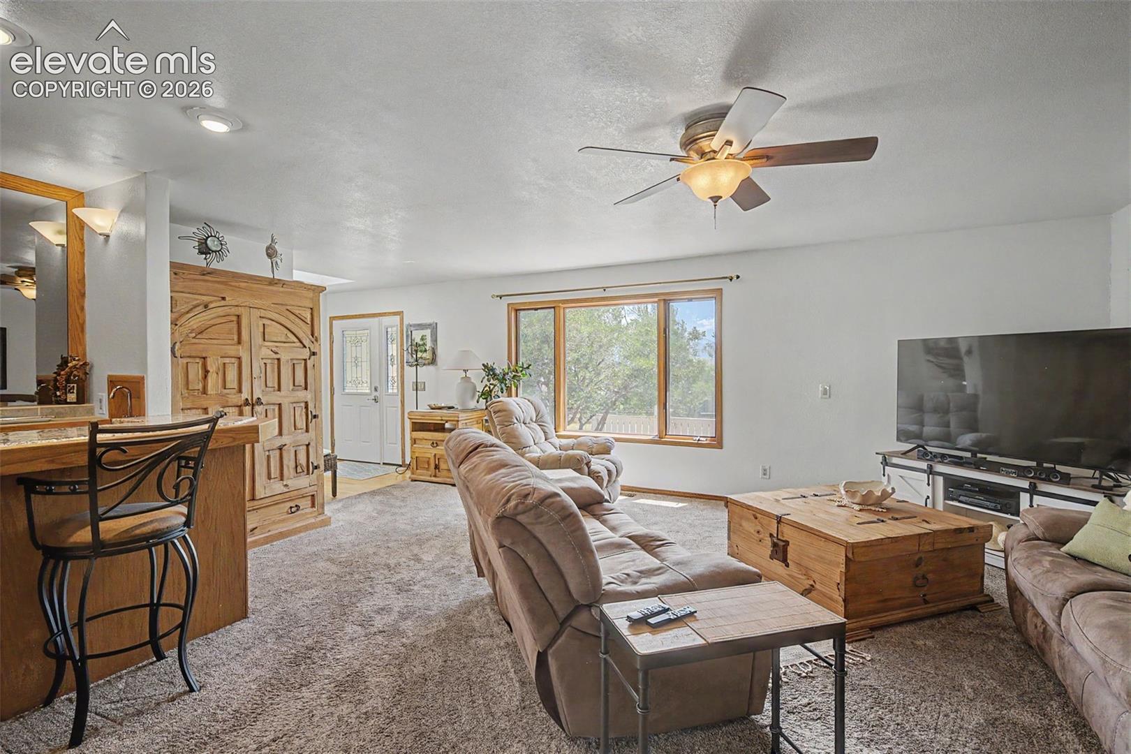Listing photo 15 for 19155 Spring Valley Road