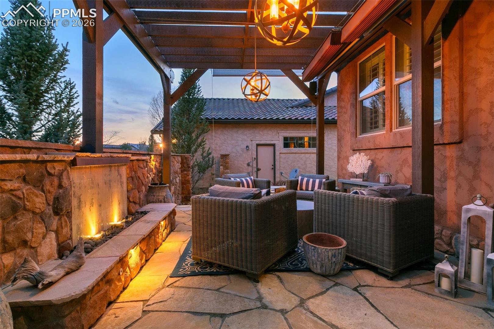 Listing photo 5 for 2328 Margaux Valley Way