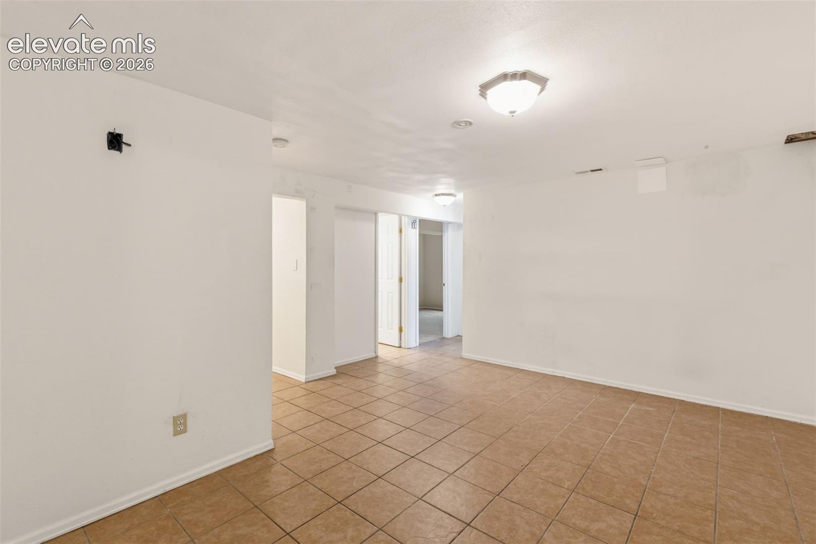 Listing photo 28 for 305 Alma Avenue